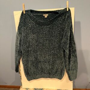 Women’s sweater never worn